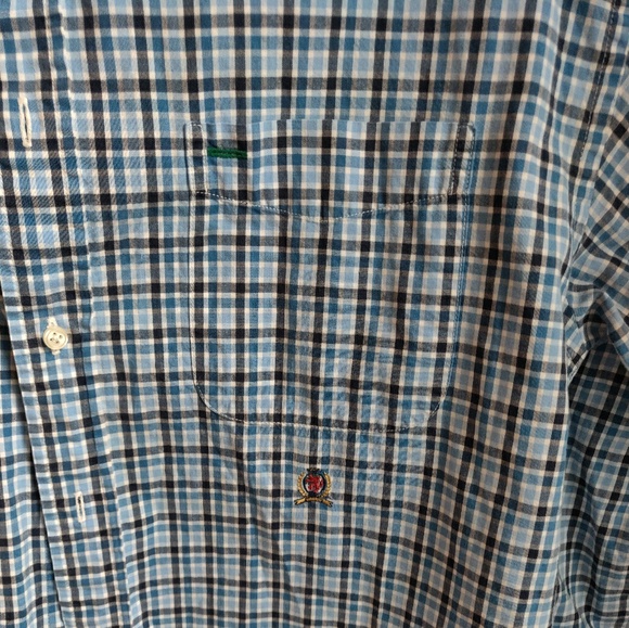 Vintage Tommy Hilfiger button down - Picture 3 of 3